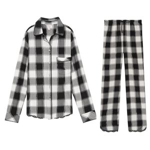 Brand New Victoria's Secret Flannel PJ Sleep Set